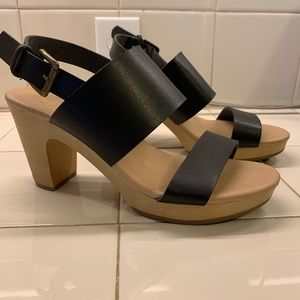 Old navy “clogs”